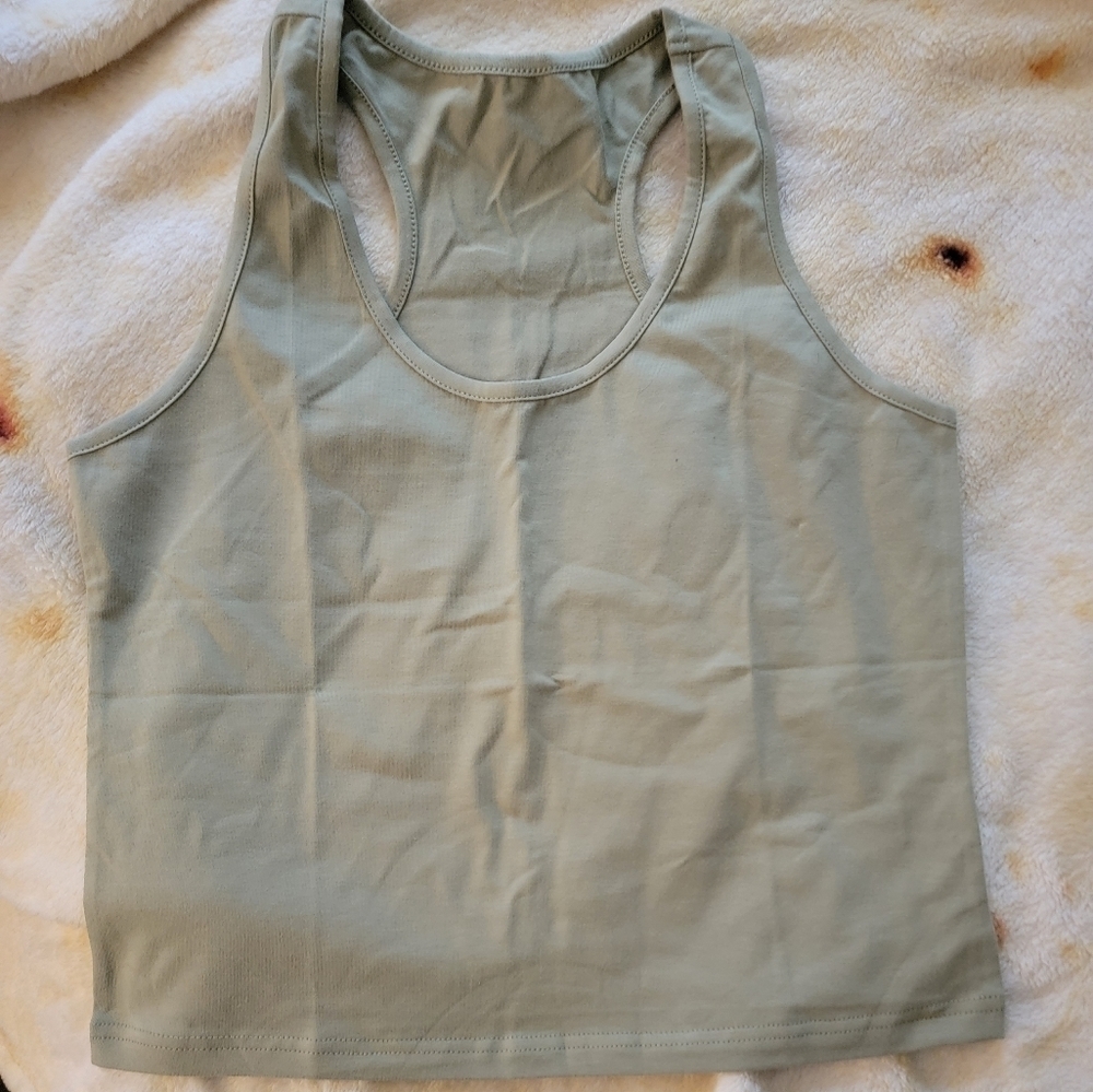 NWOT Active Crop Tank Sz 2XL